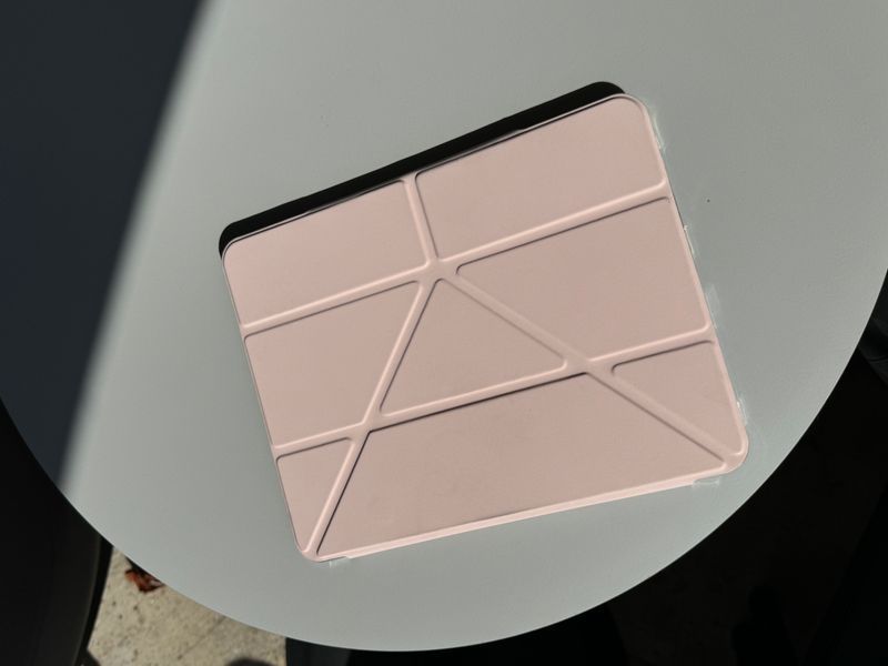 Case Logfer Origami iPad Pro 11 (2024) Pink Sand Heart Spring Pink (18.14) pr_0076404  in the online store Oriental Case in Kyiv from the Ukrainian brand Orientalcase ✅